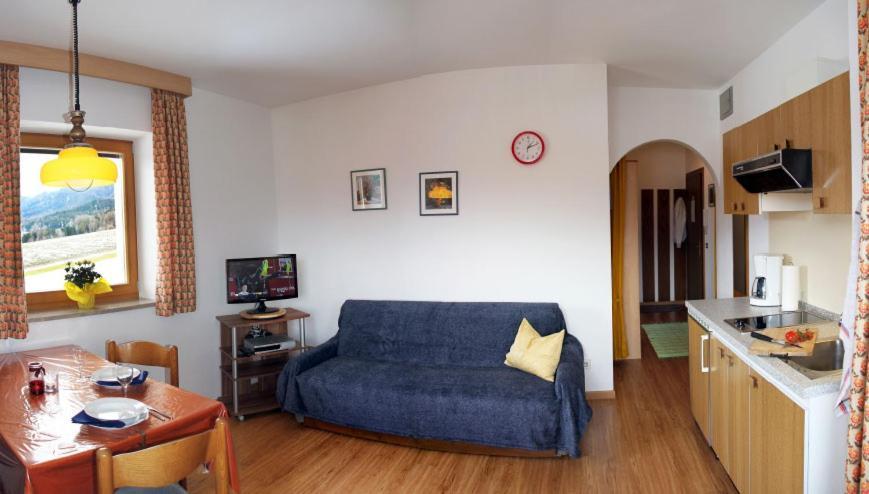 Appartement Schaller San Lorenzo di Sebato Luaran gambar