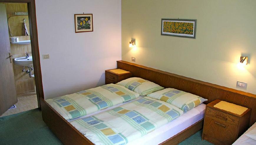Appartement Schaller San Lorenzo di Sebato Luaran gambar